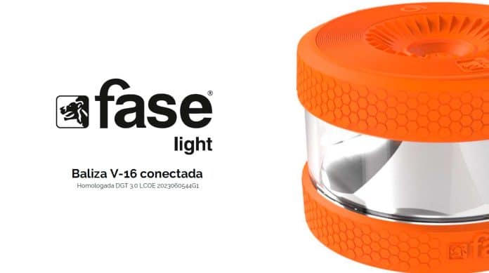 Fase Light: La mejor baliza V16 homologada, recomendada por la DGT 3.0 y con geolocalización